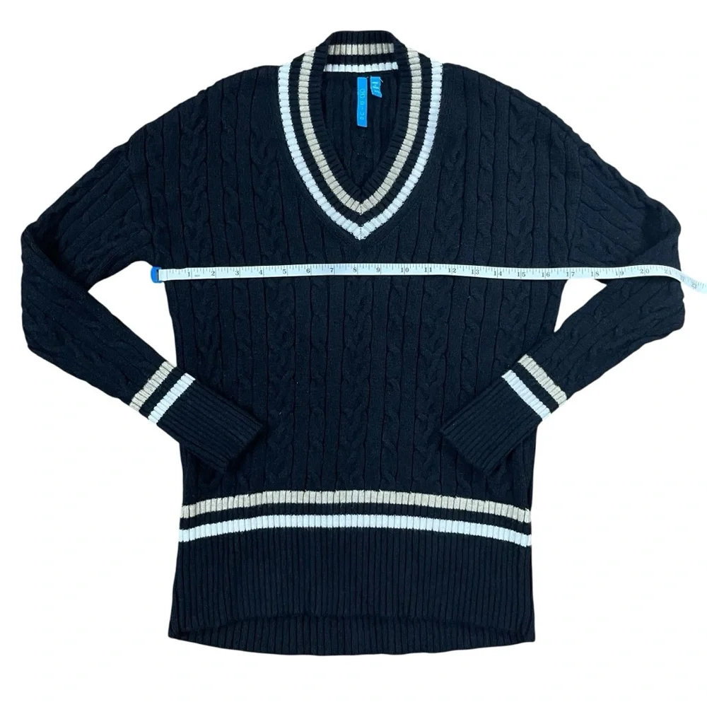 Preppy Black, White & Tan V-Neck‎ Sweater Soft & Stretchy Sz. XS